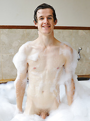 Brad Hunter's horny hot tub shoot by Bentley Race image #7