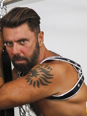Steve Sommers and Ale Tedesco - Slinging by Bear Films image #13