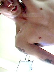 Shayne solo by StraightOffBase image #10