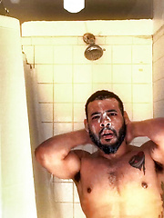 Aaron Oaks and Elijah Wilde fuck by Men image #7