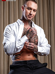 Dylan James pounds Dakota Payne's ass by Lucas Entetainment image #14