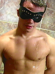 Ricky\\\'s shower by Maskurbate image #8