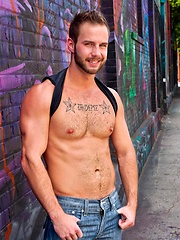Tattooed Dude BlowjobChris Bines blows the hot muscular tattooed Jordan Levine. by Randy Blue image #6