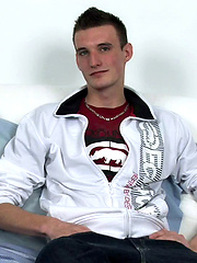 Brunette twink Kevin by Squirtz image #6
