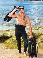 Eric - Big Beefy Hawaiian Scuba Diver Jerks Off Outside! by Island Studs image #7