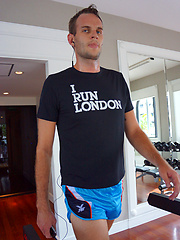 Gym work out with Aussie Zac Frevo by Bentley Race image #4