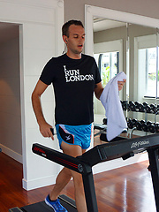 Gym work out with Aussie Zac Frevo by Bentley Race image #4