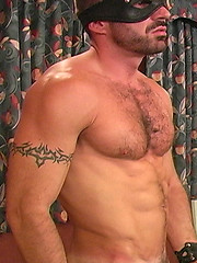 Muscle man Raven strokes dick by Maskurbate image #6