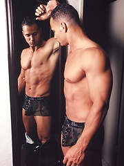 Hot indoor strip set of this Italian stud from Toronto Victor Lucca by Mark Wolff image #5