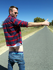 Jacking in the Australian bush with Zac Frevo by Bentley Race image #4