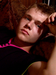 Muscled twink Alick rubs down his finely-tuned physique for the camera by Teens and Twinks image #4