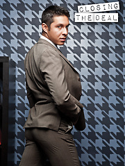 Valentin Petrov tops Seth Treston by Lucas Entetainment image #10