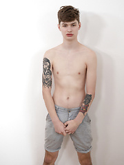 Muscular hunk Jerome sticks his boner into gay pizza delivery boy Jamie Owens by Bromo image #10