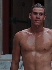 Liam Hemsworth by Male Stars image #5