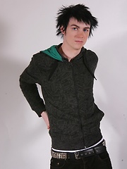 Cute twink Orlando masturbates on the picnic basket. by BF Collection image #6