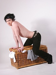 Cute twink Orlando masturbates on the picnic basket. by BF Collection image #6