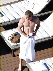 Chris Hemsworth by Male Stars image #6