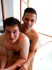 Aussie boys Ryan and Damien - First hook up by Bentley Race image #8