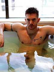 Hit the hot tub with Skippy Baxter by Bentley Race image #5