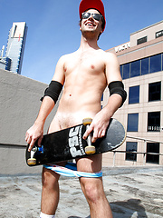 Watch me get naked on the roof - Scott Tyler by Bentley Race image #6