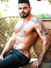 Mario Domenech Gives His Ass To Dylan James by Lucas Entetainment image #9