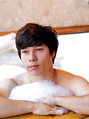 Soapy fun in the hot tub with Ryan Kai by Bentley Race image #6