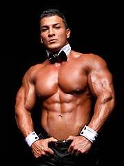 Hot muscle man from east Omar Fabrouk