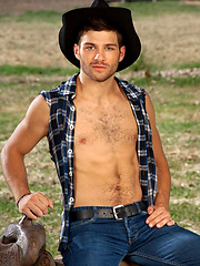Tommy DeFendi naked outdoors