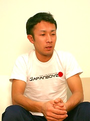 Straight Japanese guy Hiroshi jerking off and cumming