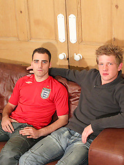 After some expert oral attention from Fraser, David reluctantly admits guys give better head!