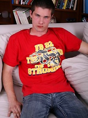 Big twink jerking off