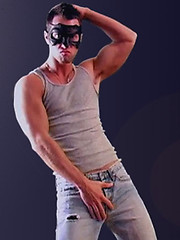 Stripshowfeaturing CHRIS (Remastered)
