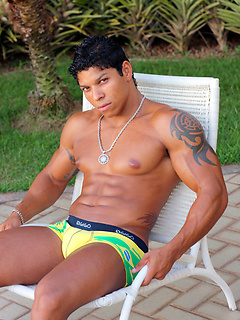 Latin bodybuilder Luiz Tribal by Power Men by Power Men image #17