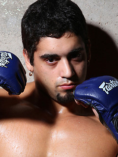 Muscle latino stud Angelo Antonio solo pics