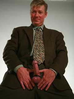 Mature man Scott Parker shows his cock