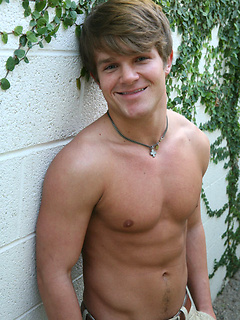 Cute muscled twink Chip
