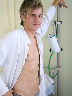 Straight jock jerking ff dick