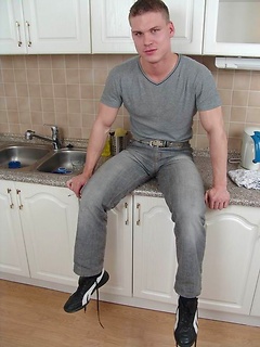 Czech stud shows abs