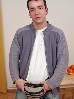 Straight uncut stud