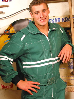 Straight mechanic stripping and jerking off by Czech Boys by Czech Boys image #1