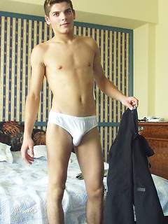 Czech twink amateur posing naked