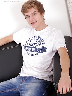 Cute twink Logan Lech strokes off in his sneaker. by BF Collection by BF Collection image #2