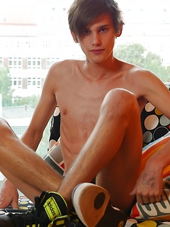 Gorgeous Andre Lucas stroking his nice beautiful dick.
