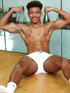 Straight Young & Extremely Ripped Tyler shows his perfect body