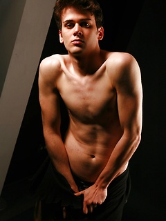 Alep hot in studio
