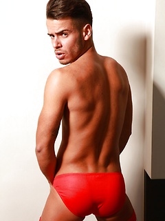 Juanjo very hotter  then hot