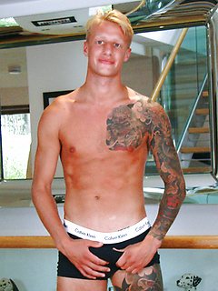 Straight Young Jake Returns to Show off his Ripped Body