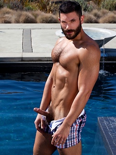 Bob Hager naked outdoors