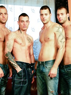 Foursome photo session by Visconti Triplets by Visconti Triplets image #9