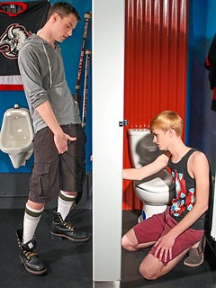 Max McQueen and George Miles - gloryhole scene